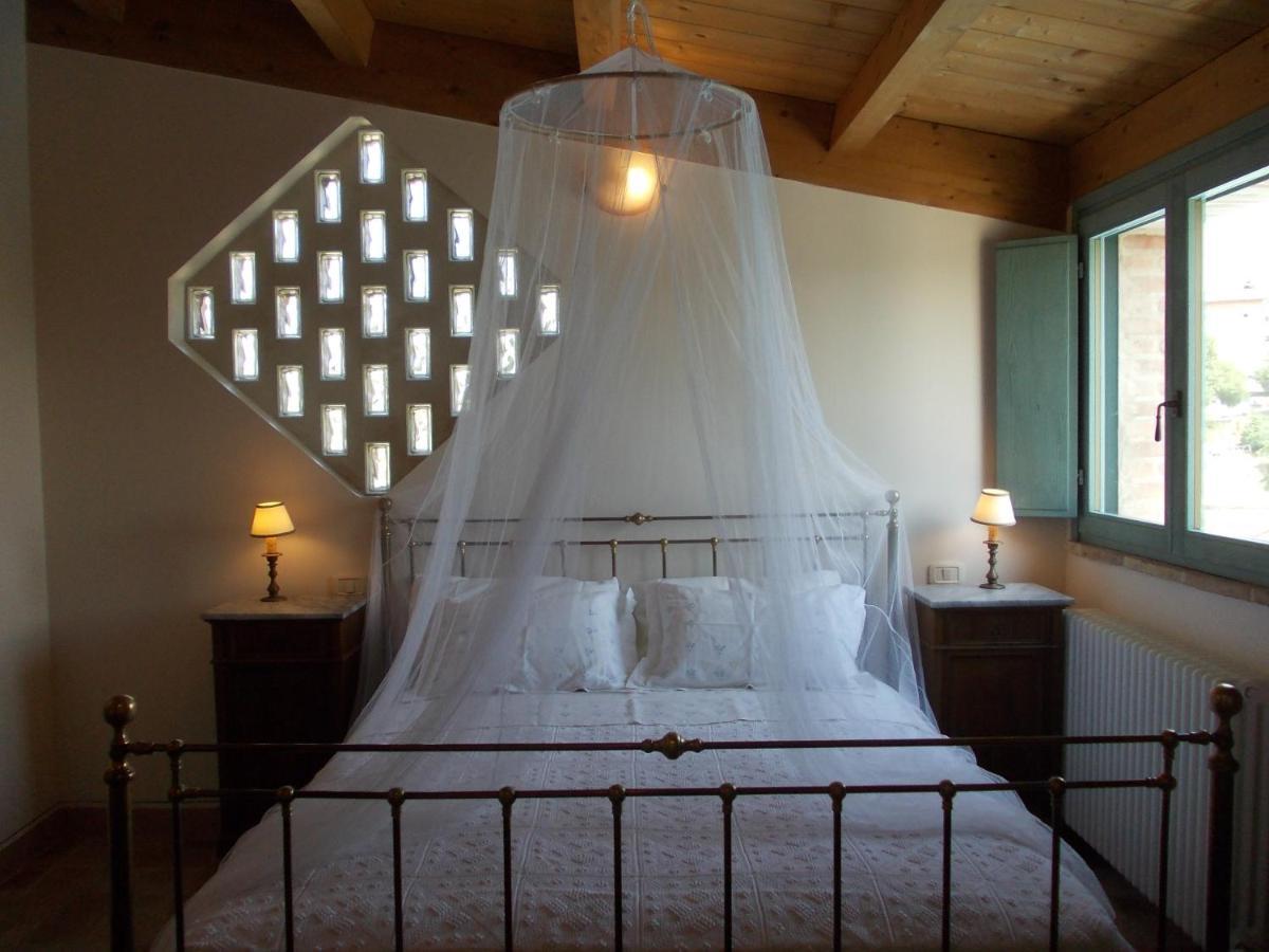 Locanda San Francesco Montecarotto ภายนอก รูปภาพ